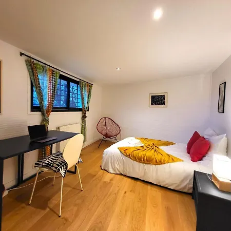 Apartment 360 : Superbe Maison, Rooftop, Vue Tour Eiffel, T2